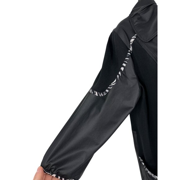 Zenergy By Chicos Womens Black & Zebra Print Full Zip Jacket Size 2 US L - Picture 4 of 9